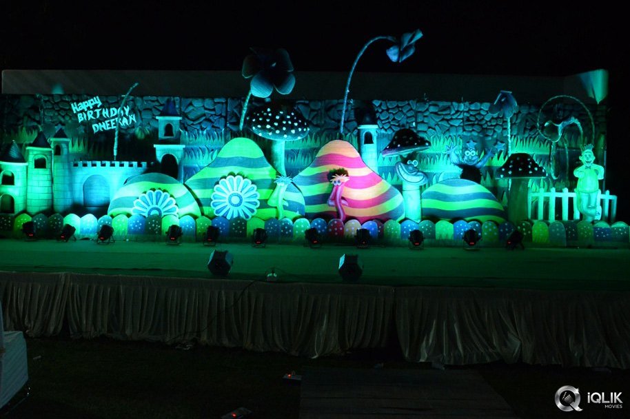 Ajay-Son-Dheeran-1st-Birthday-Celebrations-2014